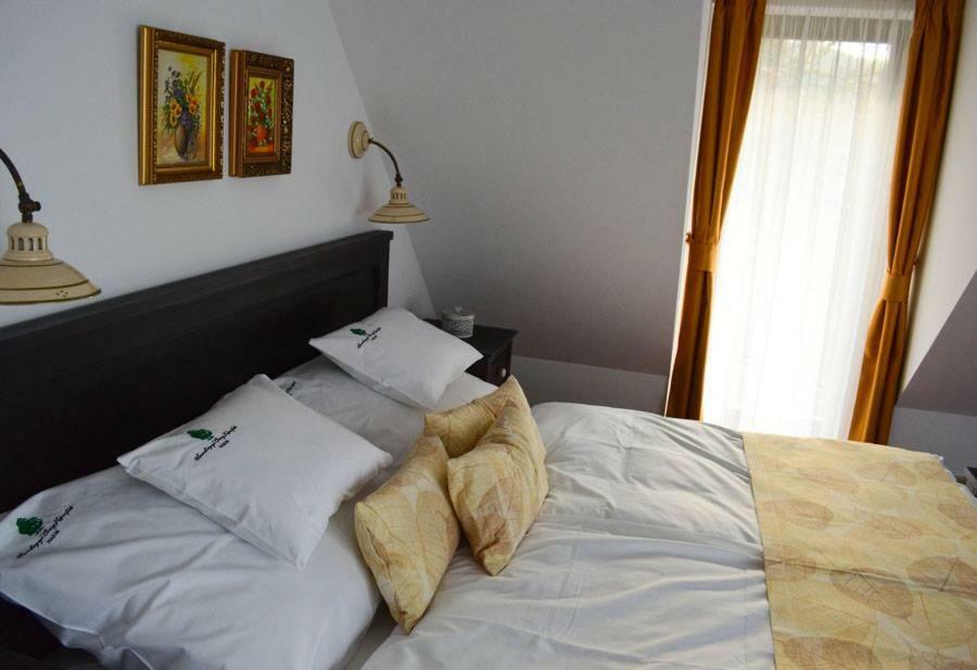 Somhegyi Oereg Harsfak Major Vendeghaz Bed & Breakfast Bakonybel Luaran gambar